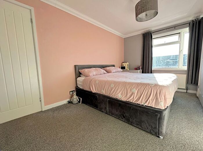 3 Bedroom Terraced House For Sale In Dryden Avenue, Portsmouth, PO6