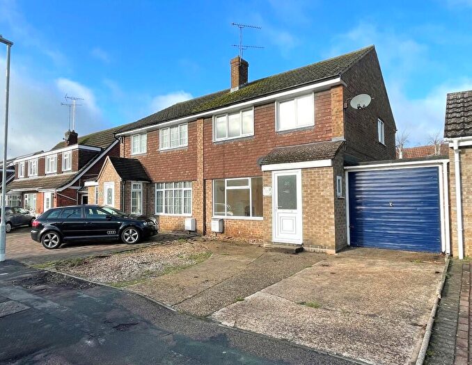 3 Bedroom Semi Detached House For Sale In Saffron Way, Tiptree, CO5