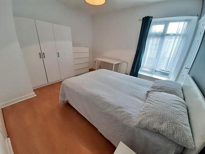 5 Bedroom House To Rent In Nicholl Street, Mount Pleasant, SA1