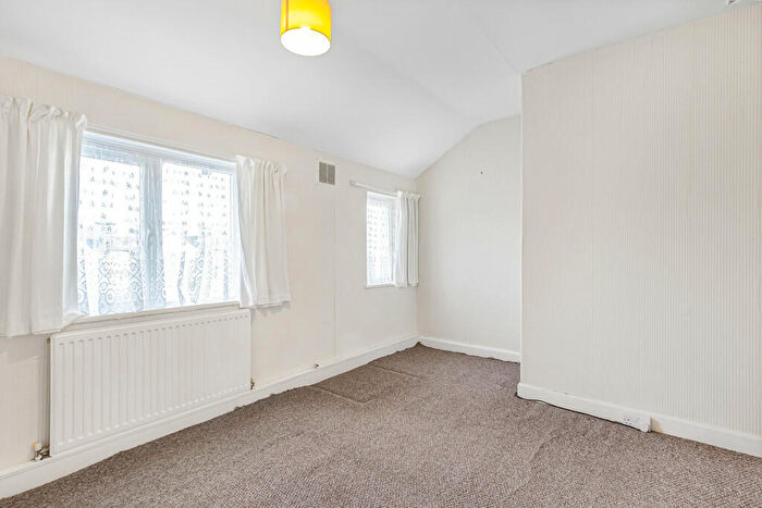 3 Bedroom Terraced House For Sale In Eltham Green Road, Eltham, SE9