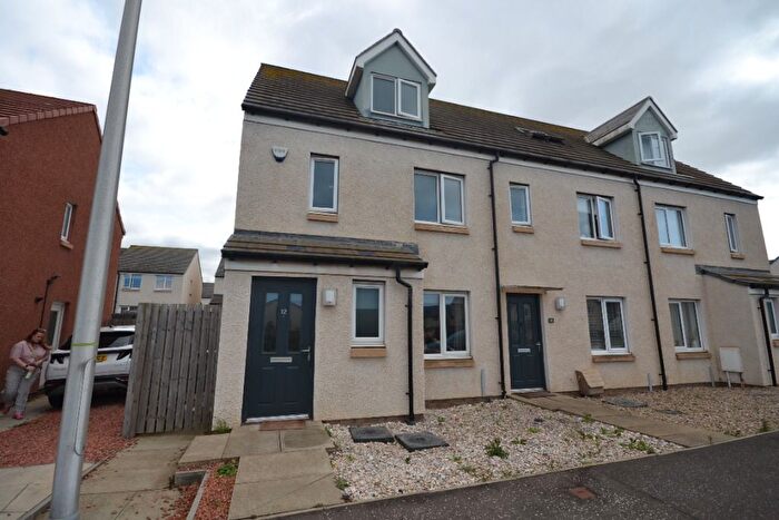 4 Bedroom Town House To Rent In Old Row, Wallyford, East Lothian, EH21