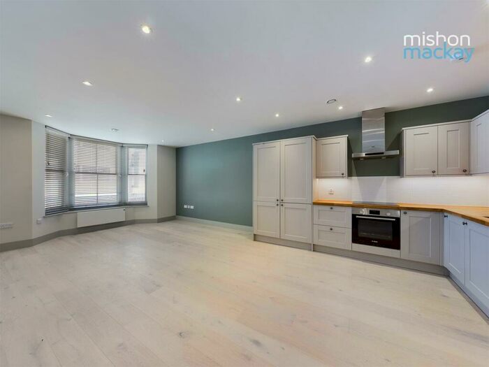 1 Bedroom Flat To Rent In Clarence Square, Brighton, BN1