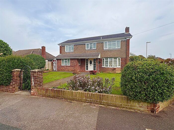 5 Bedroom Detached House For Sale In Hill Head Road, Hill Head, Fareham, PO14