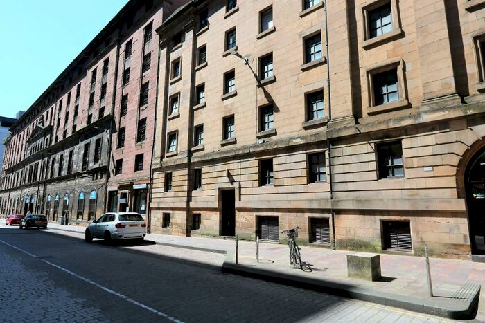 2 Bedroom Flat To Rent In James Watt Street, Glasgow, G2