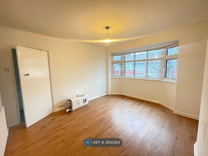 3 Bedroom Terraced House To Rent In Kenneth Road, Romford, RM6