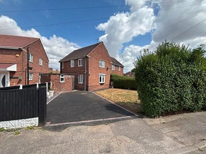 3 Bedroom Semi-Detached House For Sale In Byron Avenue, Sutton-In-Ashfield, NG17