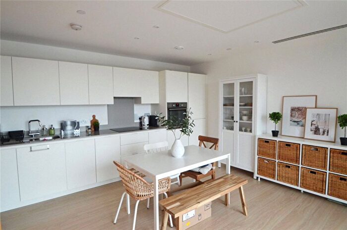 1 Bedroom Flat To Rent In Cherry Orchard Road, Croydon, CR0