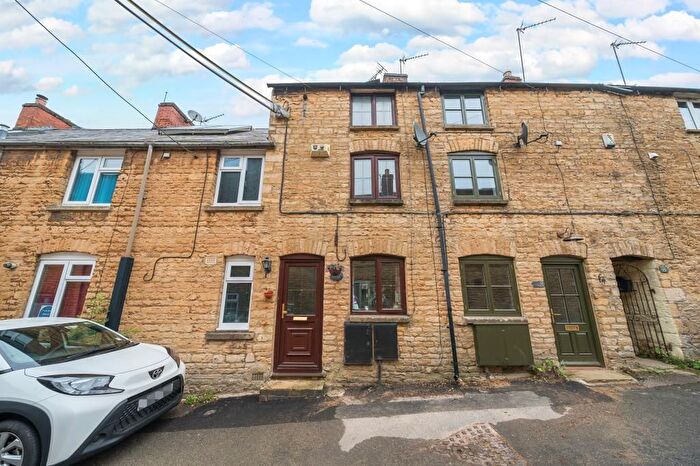 2 Bedroom Terraced House For Sale In Rock Hill, Chipping Norton, OX7
