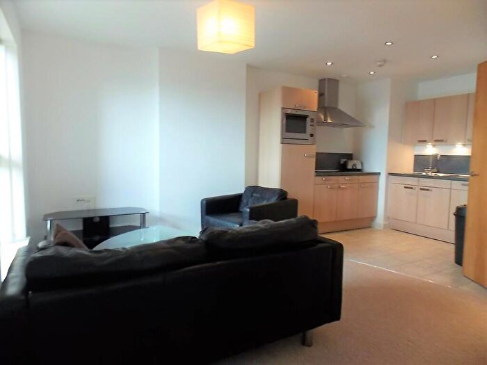 1 Bedroom Flat To Rent In Jefferson Place, Fernie Street, Green Quarter, M4