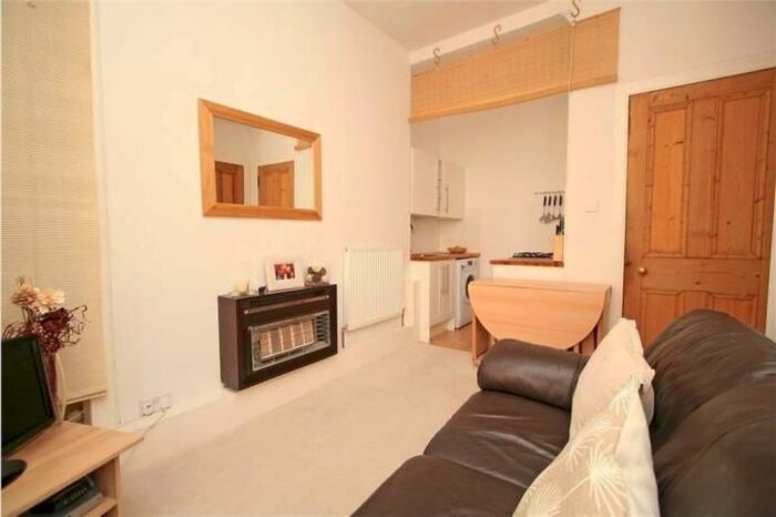 1 Bedroom Flat To Rent In Pirrie Street, Edinburgh, EH6