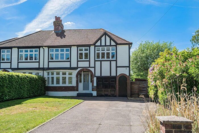 5 Bedroom Semi-detached House For Sale In The Drive, Fetcham, KT22