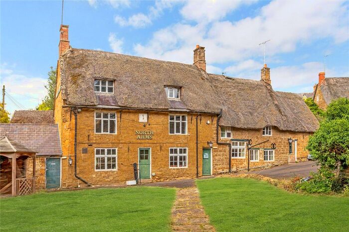 4 Bedroom Detached House For Sale In Mills Lane, Wroxton, Banbury, OX15