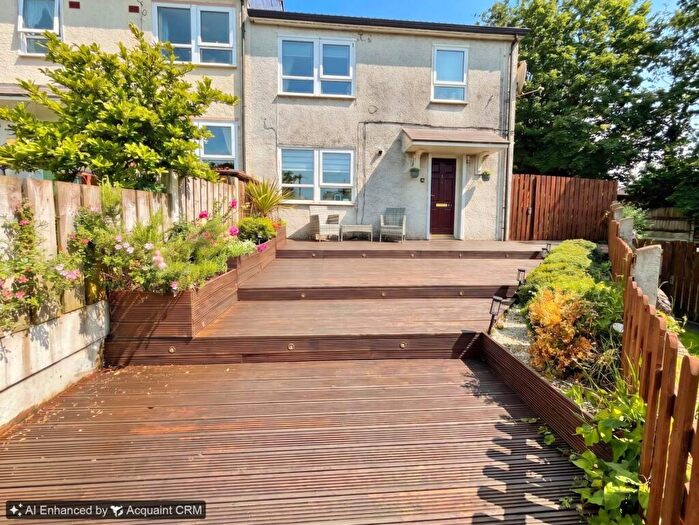 3 Bedroom Semi-Detached House For Sale In Athlone Ave, Bolton, BL1