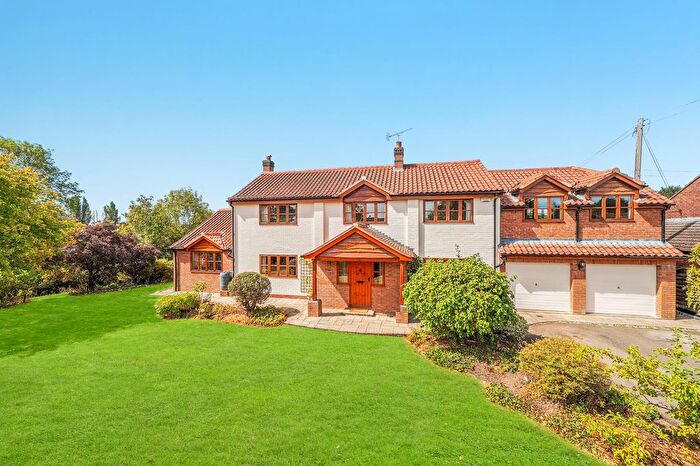 5 Bedroom Detached House For Sale In Cider Mill House, Flyford Flavell, Worcester, WR7