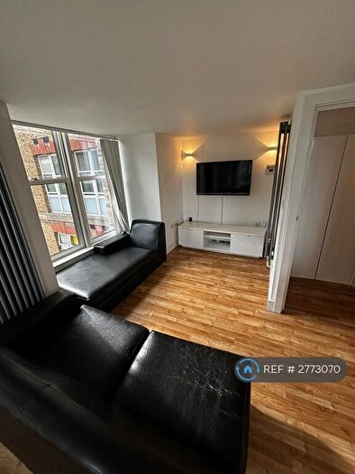 2 Bedroom Flat To Rent In Cadogan Road, London, SE18