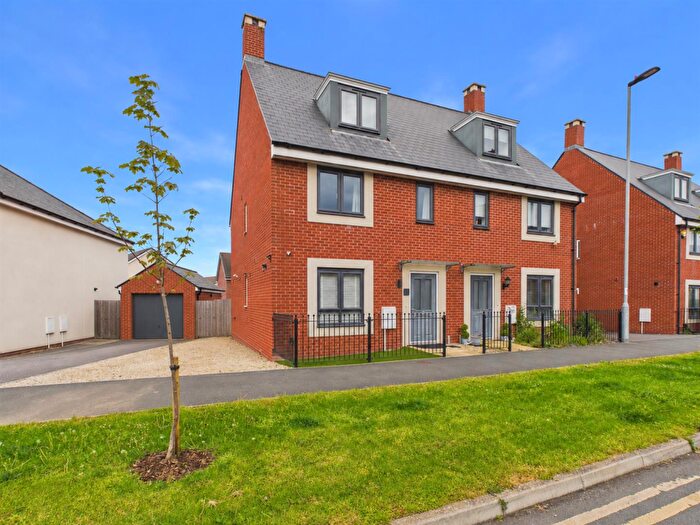 4 Bedroom Semi-Detached House For Sale In Slade Baker Way, Stoke Park, Bristol, BS16