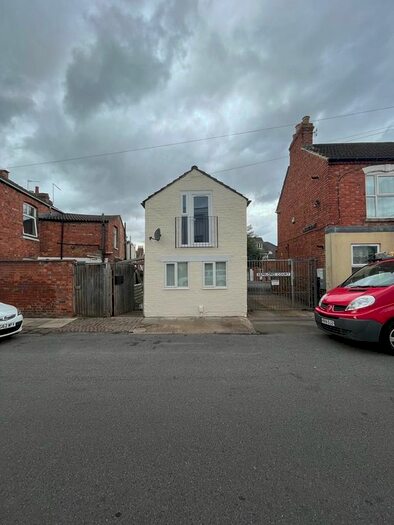 1 Bedroom Detached House To Rent In Semilong Road, Northampton, NN2