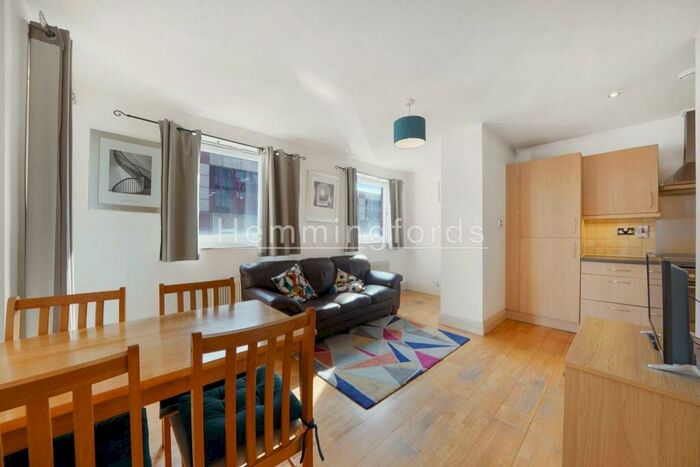 2 Bedroom Apartment To Rent In Montgomery Building, Farringdon, EC1M
