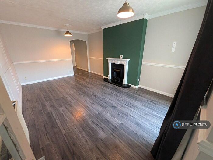 4 Bedroom End Of Terrace House To Rent In Neal Close, Plymouth, PL7