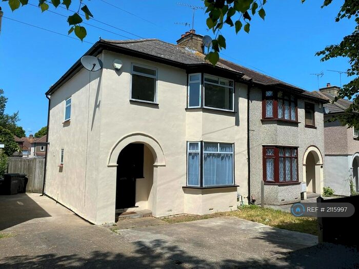 3 Bedroom Semi-Detached House To Rent In Hall Road, Northfleet, Gravesend, DA11