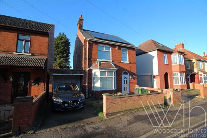 4 Bedroom Detached House For Sale In Oxford Road, Peterborough, PE1