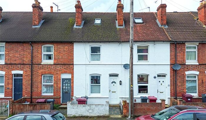 3 Bedroom Terraced House For Sale In York Road, Reading, Berkshire, RG1