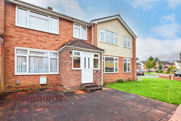3 Bedroom Terraced House For Sale In Fairfield Walk, Cheshunt, EN8