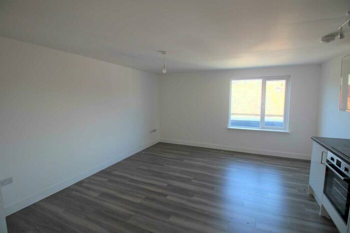 1 Bedroom Apartment To Rent In Alexandra Parade, Weston-super-Mare, BS23
