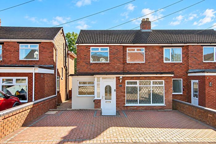 3 Bedroom Semi-detached House For Sale In Hednesford Road, Cannock, WS11