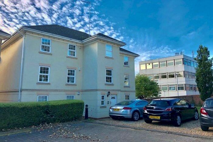 2 Bedroom Flat To Rent In Scholars Court, Northampton NN1