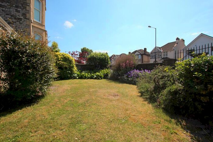 2 Bedroom Detached House To Rent In Westbury Road- Westbury-on-Trym, BS9