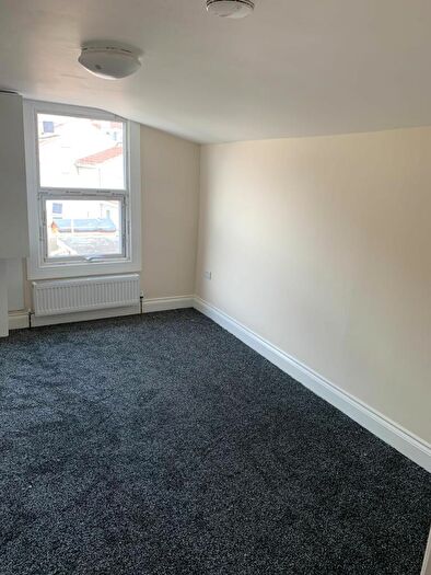 1 Bedroom House To Rent In Perry Street, Bristol, BS5