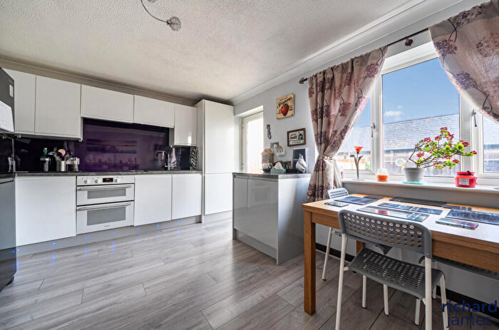 3 Bedroom Terraced House For Sale In Bakers Field, Lyneham, Chippenham, SN15