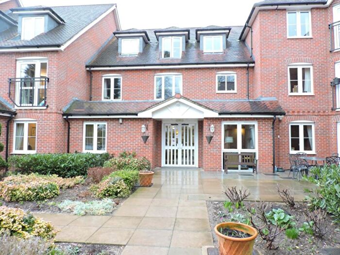 1 Bedroom Retirement Property To Rent In Oyster Lane, Byfleet, West Byfleet, KT14