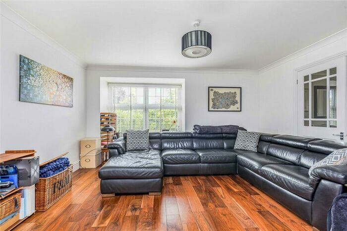 5 Bedroom Detached House For Sale In Stavely Gardens, Chichester, West Sussex, PO19