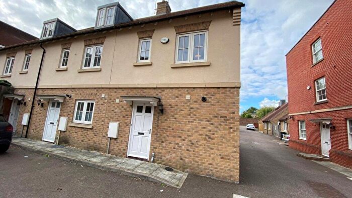 3 Bedroom House To Rent In Flagstaff Court, Canterbury - Ref, CT1