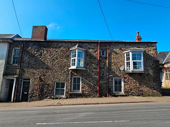 1 Bedroom Flat To Rent In Flat, Station Road, South Molton, EX36