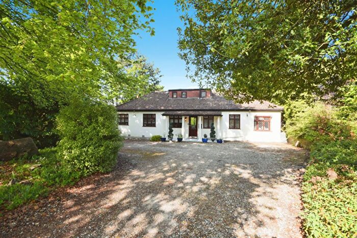 4 Bedroom Detached Bungalow For Sale In Orange Tree Hill, Havering-Atte-Bower, Romford, RM4