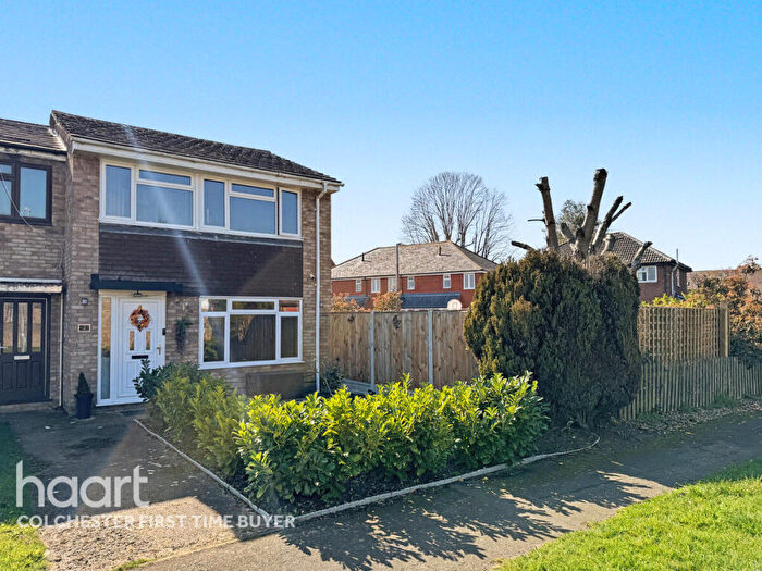 3 Bedroom End Of Terrace House For Sale In Rockhampton Walk, Colchester, CO2