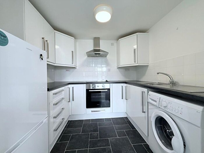 1 Bedroom Flat To Rent In Mansfield Road, Nottingham, NG1