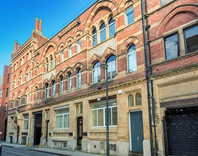2 Bedroom Apartment To Rent In York Place, Leeds, LS1