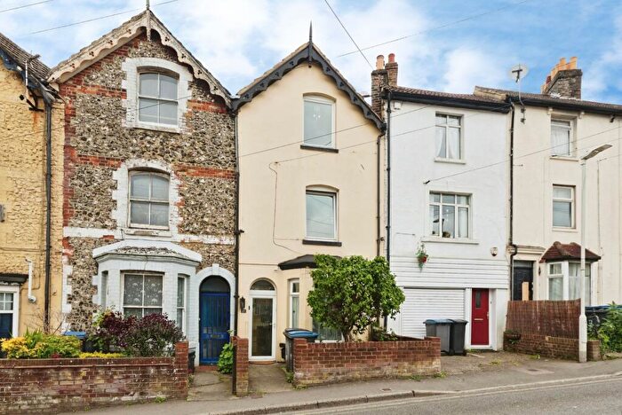 3 Bedroom Terraced House For Sale In Tower Hamlets Road, Dover, Kent, CT17