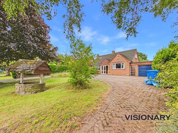 4 Bedroom Detached Bungalow For Sale In Burntwood Road, Hammerwich, Burntwood, WS7