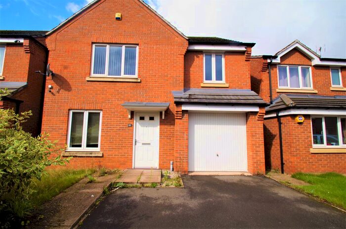 4 Bedroom Detached House To Rent In Cheshire Close, Coventry, CV3