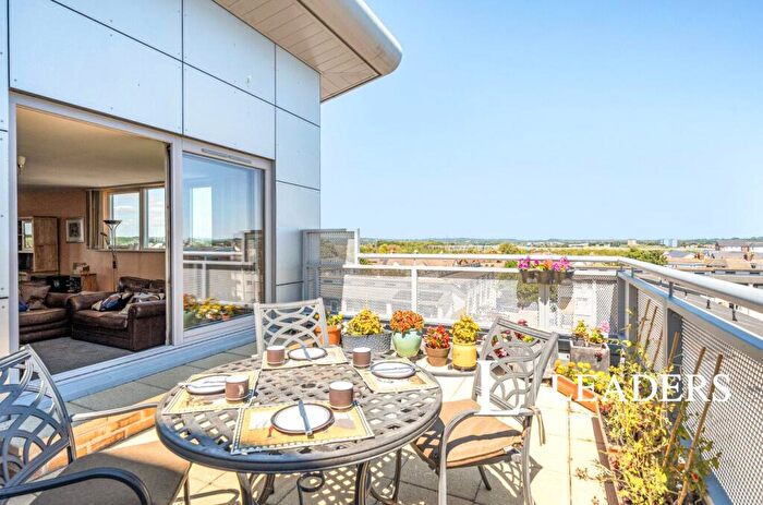 3 Bedroom Apartment For Sale In Stone Close, Poole, Dorset, BH15