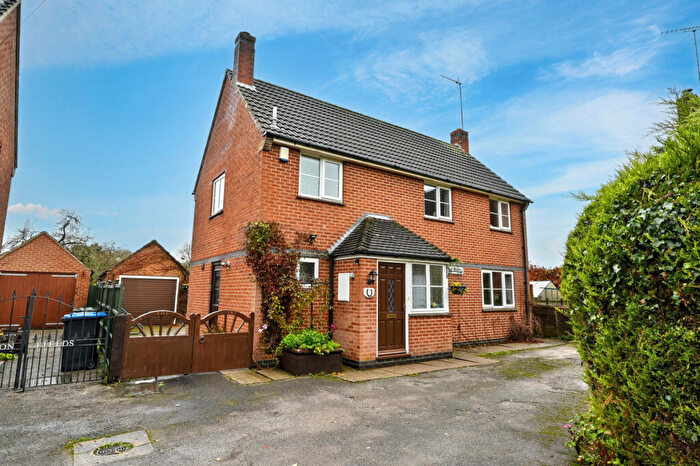 4 Bedroom Detached House For Sale In Mapleton Road, Mapleton, DE6