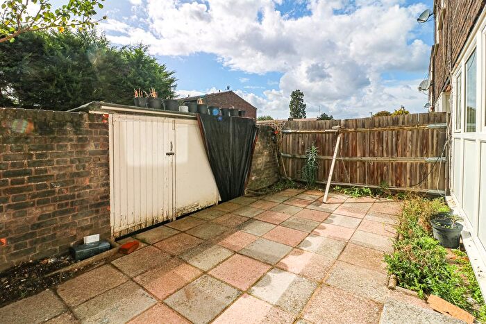 4 Bedroom Maisonette To Rent In Arabella Drive, London, SW15