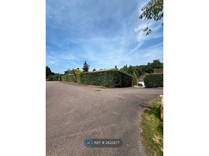 3 Bedroom Flat To Rent In Sandy Way, Cobham, KT11
