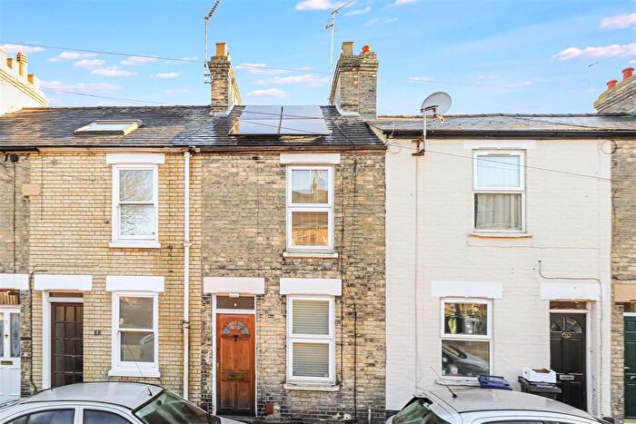 2 Bedroom Terraced House For Sale In Malta Road, Cambridge, CB1