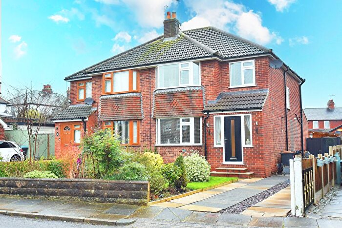 3 Bedroom Semi Detached House For Sale In Kingsley Close, Harrogate, HG1
